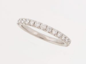 C23695