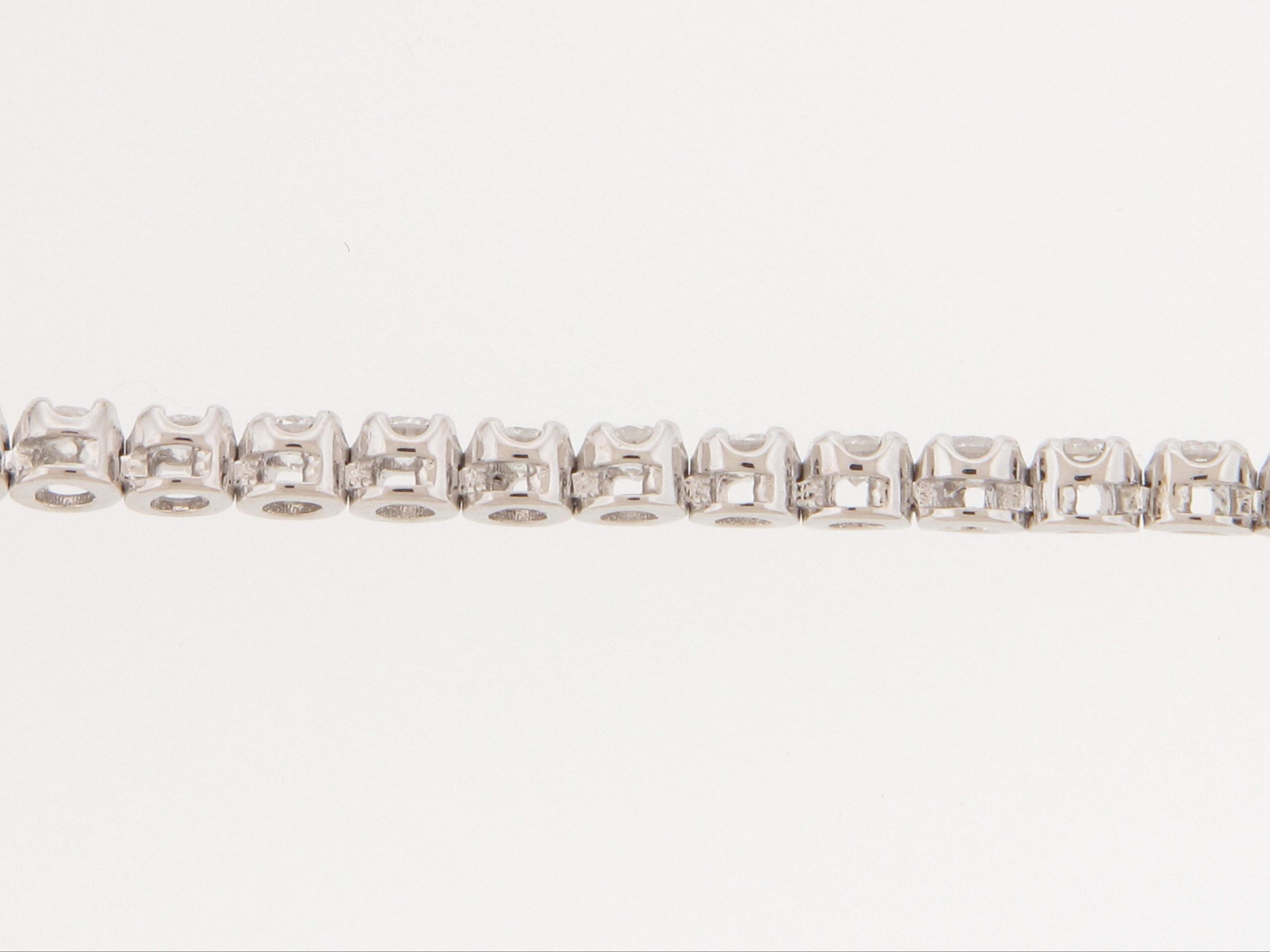 C24205 - Image 3