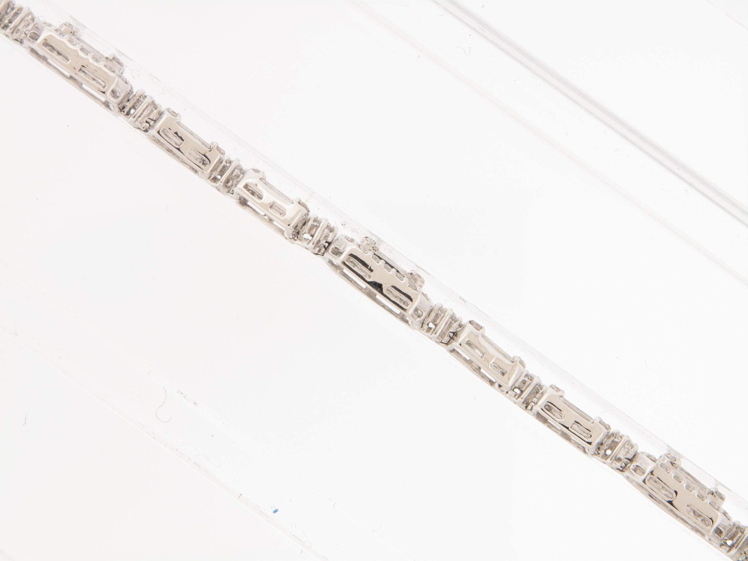 C25185 - Image 3