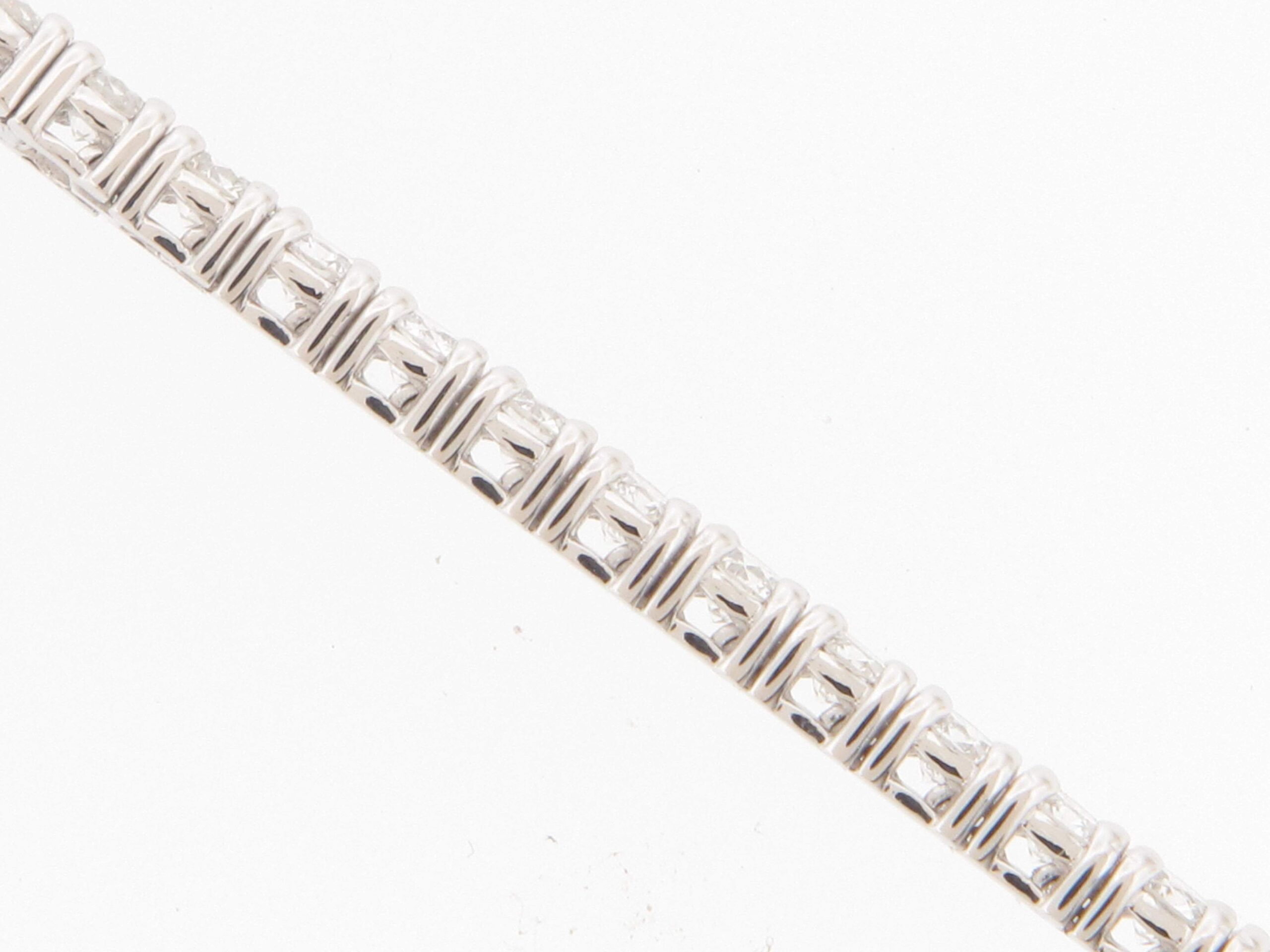 C23074 - Image 3